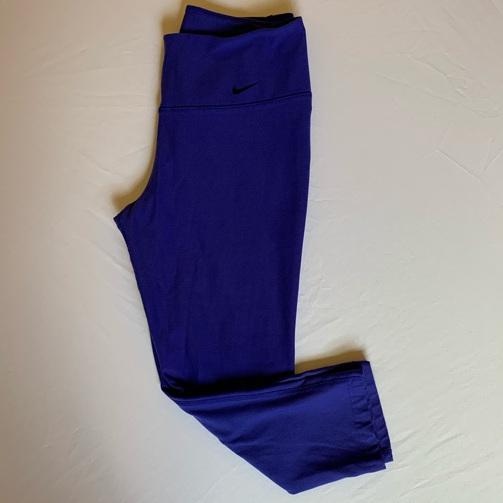 Nike Legendary Capris